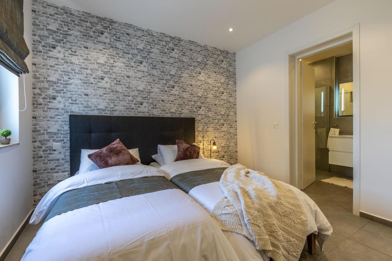 דירות Seaside Luxury In Pembroke St Julians מראה חיצוני תמונה